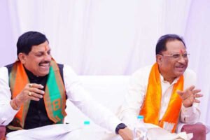 Lok Sabha elections 2024: कवर्धा में अलग ही अंदाज में नजर आए CM साय और CM यादव