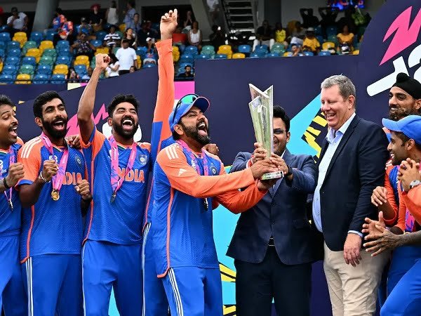 Team India Victory Parade: क्रिकेट फैंस के लिए बड़ी खुशखबरी, जानिए कैसे फ्री में देख सकेंगे भारतीय टीम की विजय परेड