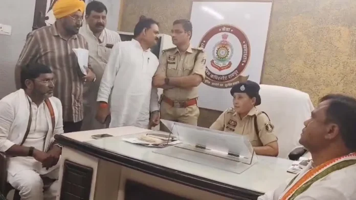 Congress_leaders_demand_an_FIR_over_the_Rajiv_Bhavan_incident_1784813182